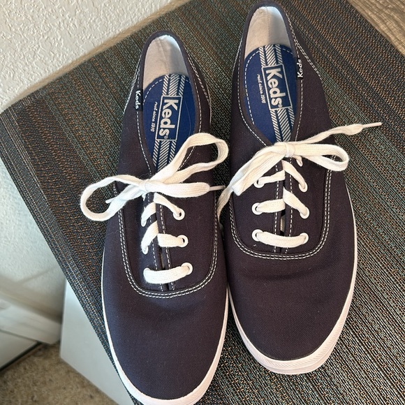 Keds Retro Sneaker women's size 9.5 Twill Lining - Blue with white stitching - Picture 6 of 8